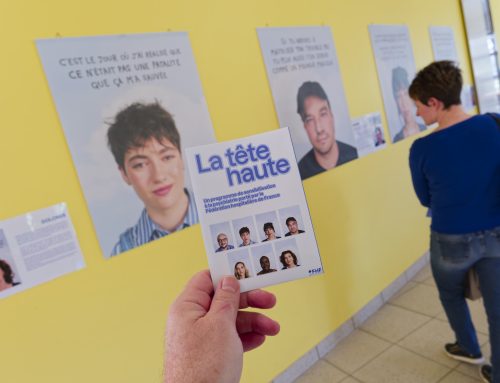 Vernissage de l’exposition « La Tête haute » : des portraits pour comprendre et sensibiliser à la santé mentale
